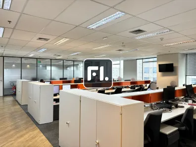 Sala Comercial para alugar, 330m² no Vila Nova Conceição, São Paulo