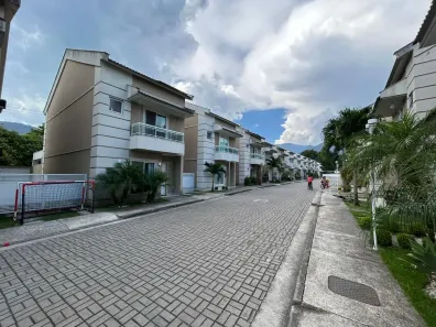 Casa de Condomínio com 4 Quartos à venda, 200m² no Vargem Grande, Rio de Janeiro
