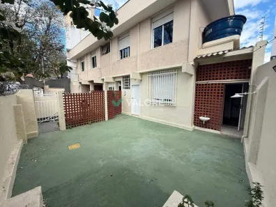 Casa com 2 Quartos para alugar, 90m² no Santo Antônio, Belo Horizonte
