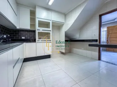 Casa com 3 Quartos à venda, 145m² no Vila Bertioga, São Paulo