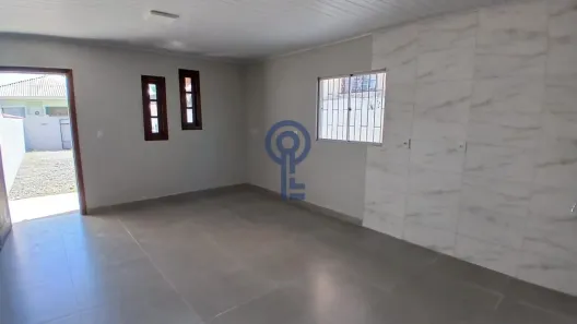 Casa com 2 Quartos para alugar, 95m² no Carianos, Florianópolis