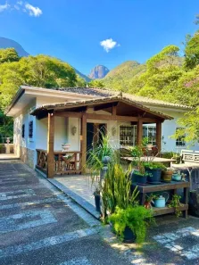 Casa com 3 Quartos à venda, 327m² no Araras, Petrópolis