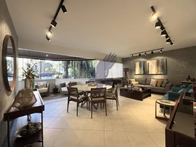 Apartamento com 4 Quartos à venda, 235m² no Cambuí, Campinas