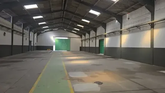 Galpão/Depósito/Armazém para alugar, 2000m² no Civit II, Serra