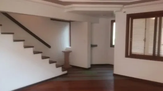 Sobrado com 3 Quartos à venda, 169m² no Chácara das Pedras, Porto Alegre