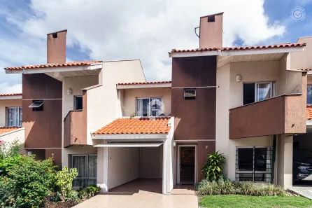 Sobrado com 3 Quartos à venda, 130m² no Jardim das Américas, Curitiba
