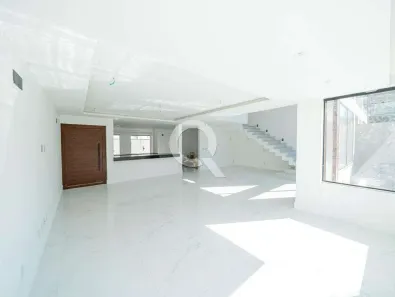 Casa de Condomínio com 3 Quartos à venda, 400m² no Recreio dos Bandeirantes, Rio de Janeiro