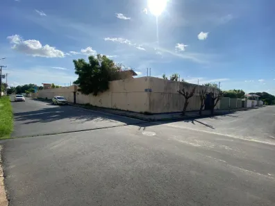 Imóvel Comercial com 5 Quartos para alugar, 695m² no Ininga, Teresina