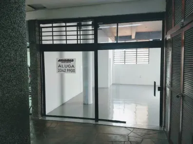 Ponto Comercial para alugar, 70m² no Passo da Areia, Porto Alegre