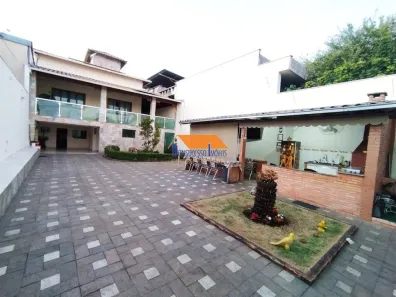 Casa com 3 Quartos à venda, 200m² no Caiçaras, Belo Horizonte