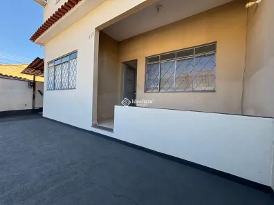 Casa com 3 Quartos à venda, 93m² no São Luiz, Volta Redonda