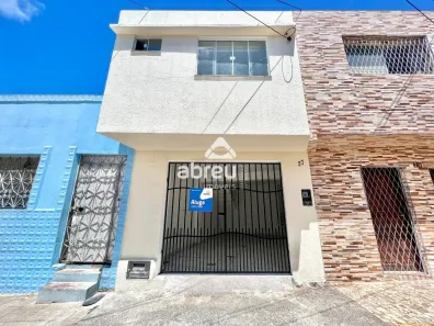 Casa com 2 Quartos para alugar, 40m² no Cidade Alta, Natal