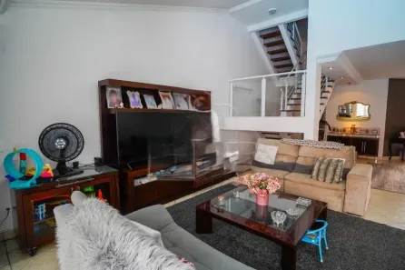 Casa com 3 Quartos para alugar, 291m² no Jardim Utinga, Santo André
