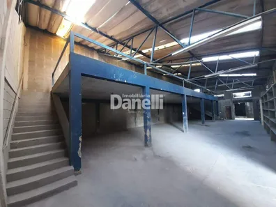 Ponto Comercial para alugar, 760m² no Vila Edmundo, Taubaté