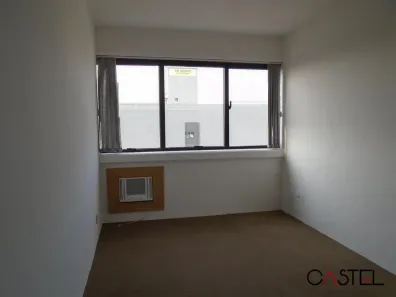 Sala Comercial à venda, 24m² no Menino Deus, Porto Alegre