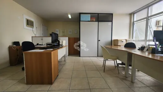 Sala Comercial à venda, 105m² no Centro, Florianópolis