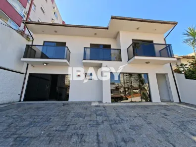 Casa com 5 Quartos para alugar, 230m² no Capoeiras, Florianópolis