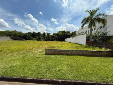 Lote/Terreno à venda, 840m² no Chácaras Residenciais Santa Maria, Votorantim