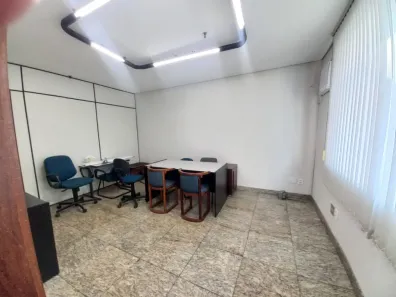 Sala Comercial à venda, 30m² no Lourdes, Belo Horizonte