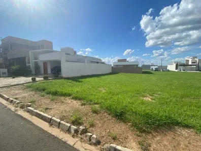 Lote/Terreno à venda, 750m² no Mato Alto, Saltinho