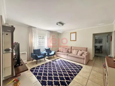 Casa com 3 Quartos à venda, 135m² no Recanto dos Magnatas, Maringá
