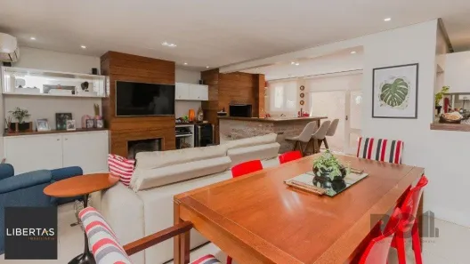 Casa de Condomínio com 3 Quartos à venda, 248m² no Vila Jardim, Porto Alegre