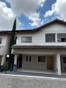 Sobrado com 2 Quartos à venda, 150m² no Parque Amazônia, Goiânia