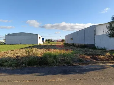 Lote/Terreno à venda, 585m² no Jardim Aeroporto, Loanda