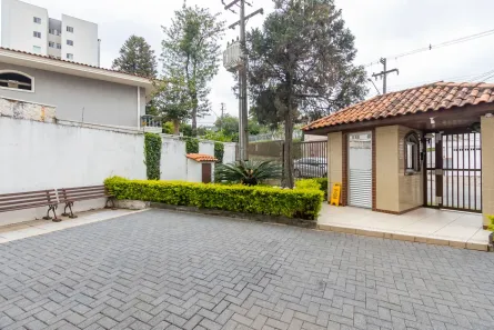 Apartamento com 2 Quartos para alugar, 52m² no Portão, Curitiba