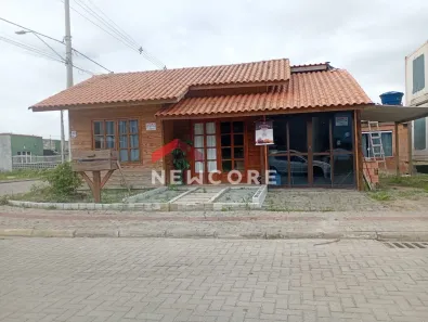 Casa com 2 Quartos à venda, 80m² no Sertão do Trombudo, Itapema