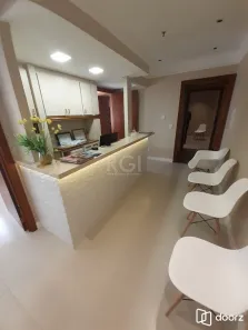 Sala Comercial à venda, 104m² no Menino Deus, Porto Alegre