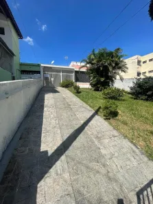 Casa com 4 Quartos para alugar, 200m² no Vila São José, Taubaté