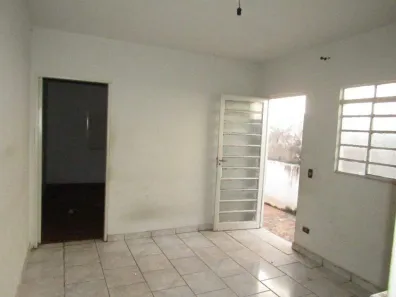 Casa com 2 Quartos para alugar, 80m² no Pompéia, Piracicaba