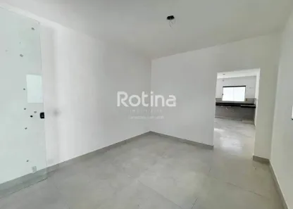 Casa com 3 Quartos à venda, 110m² no Planalto, Uberlândia