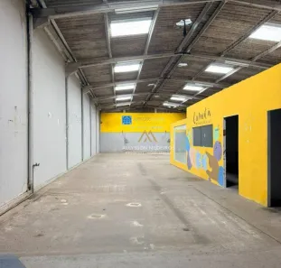 Galpão/Depósito/Armazém para alugar, 475m² no Candelária, Natal