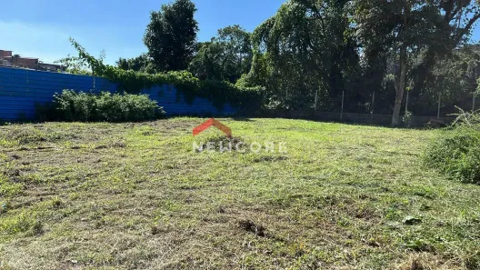 Lote/Terreno à venda, 651m² no Jardim Sampaio, Itapecerica da Serra