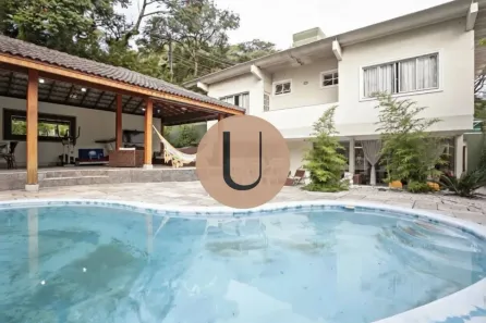 Casa com 3 Quartos para alugar, 450m² no Jardim Guedala, São Paulo