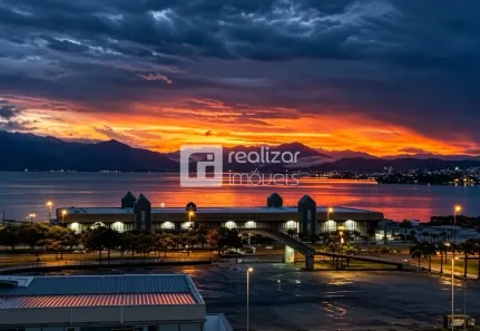 Apartamento com 3 Quartos para alugar, 73m² no Centro, Florianópolis