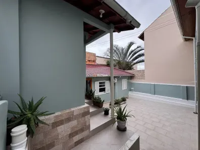 Casa com 4 Quartos à venda, 115m² no Agronômica, Florianópolis