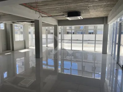 Sala Comercial para alugar, 100m² no Petrópolis, Porto Alegre