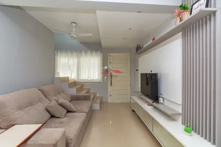 Sobrado com 2 Quartos à venda, 73m² no Vila Fátima, Cachoeirinha