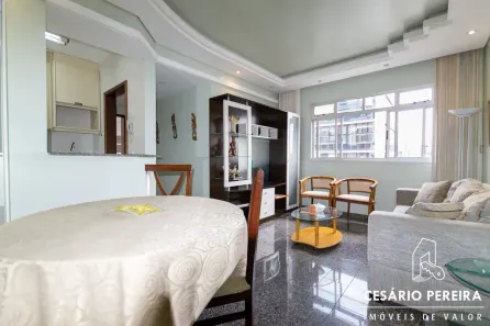 Apartamento com 2 Quartos para alugar, 76m² no Centro, Curitiba