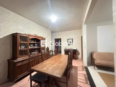 Casa com 4 Quartos à venda, 450m² no Centro, Montes Claros