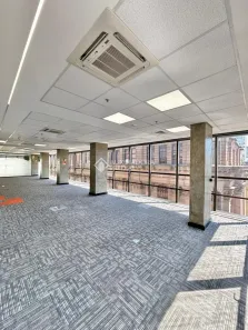 Sala Comercial para alugar, 460m² no Centro Histórico, Porto Alegre