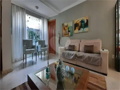 Casa com 3 Quartos à venda, 200m² no Vila Cláudia, São Paulo