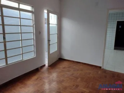Casa com 3 Quartos para alugar, 150m² no Parque Santo Antônio, Jacareí