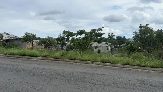 Lote/Terreno à venda, 250m² no Residencial Hebrom, Senador Canedo