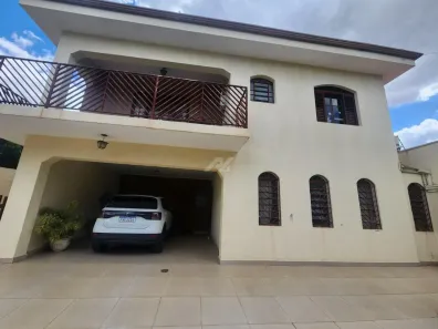 Sobrado com 3 Quartos à venda, 223m² no Jardim Nova Europa, Campinas