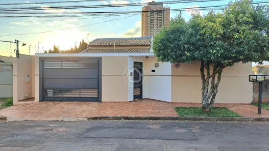Casa com 3 Quartos à venda, 254m² no Carandá Bosque, Campo Grande