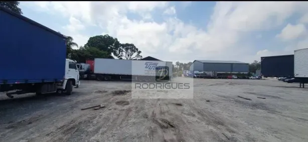 Galpão/Depósito/Armazém para alugar, 2200m² no Batistini, São Bernardo do Campo